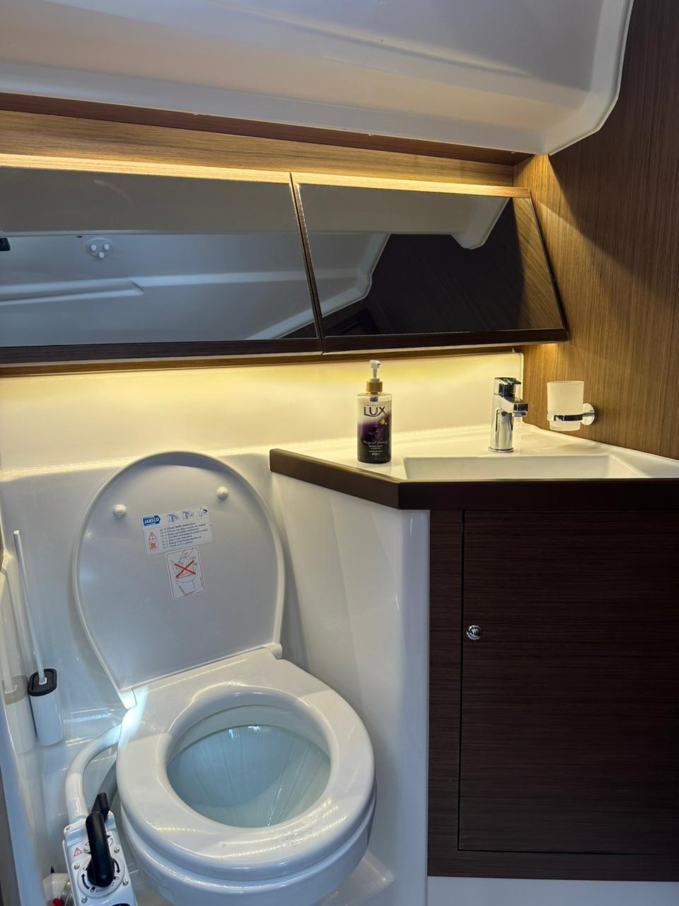 Oceanis 40.1 — photo 18