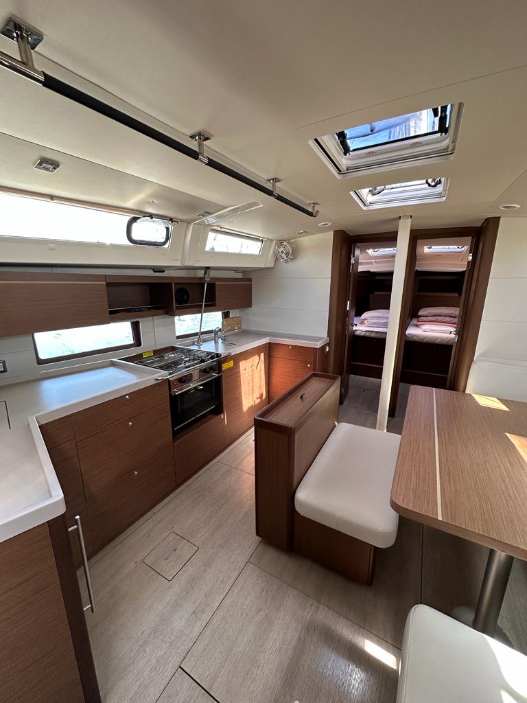 Oceanis 46.1 — photo 9