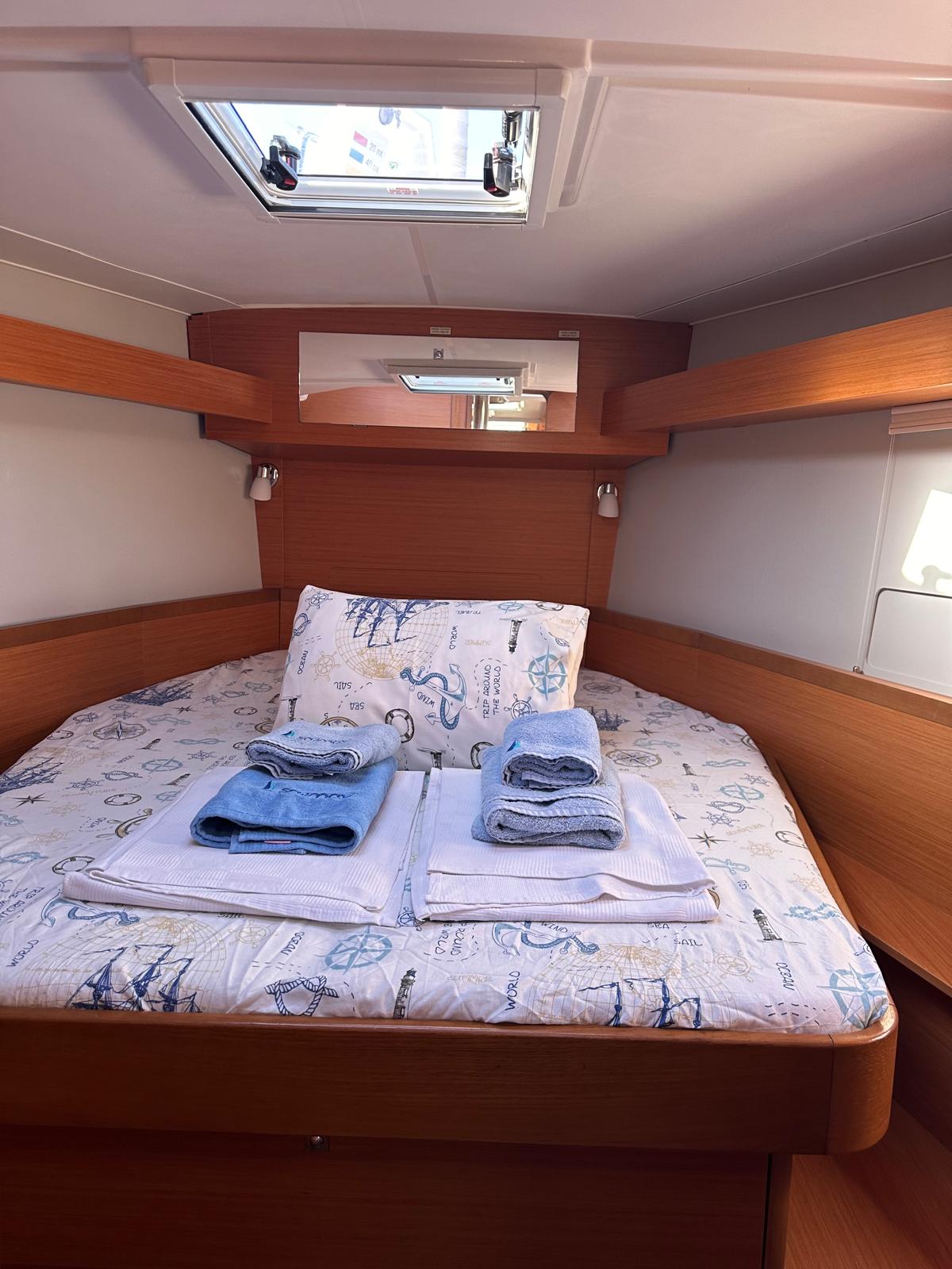 Dufour 430 GL — photo 9