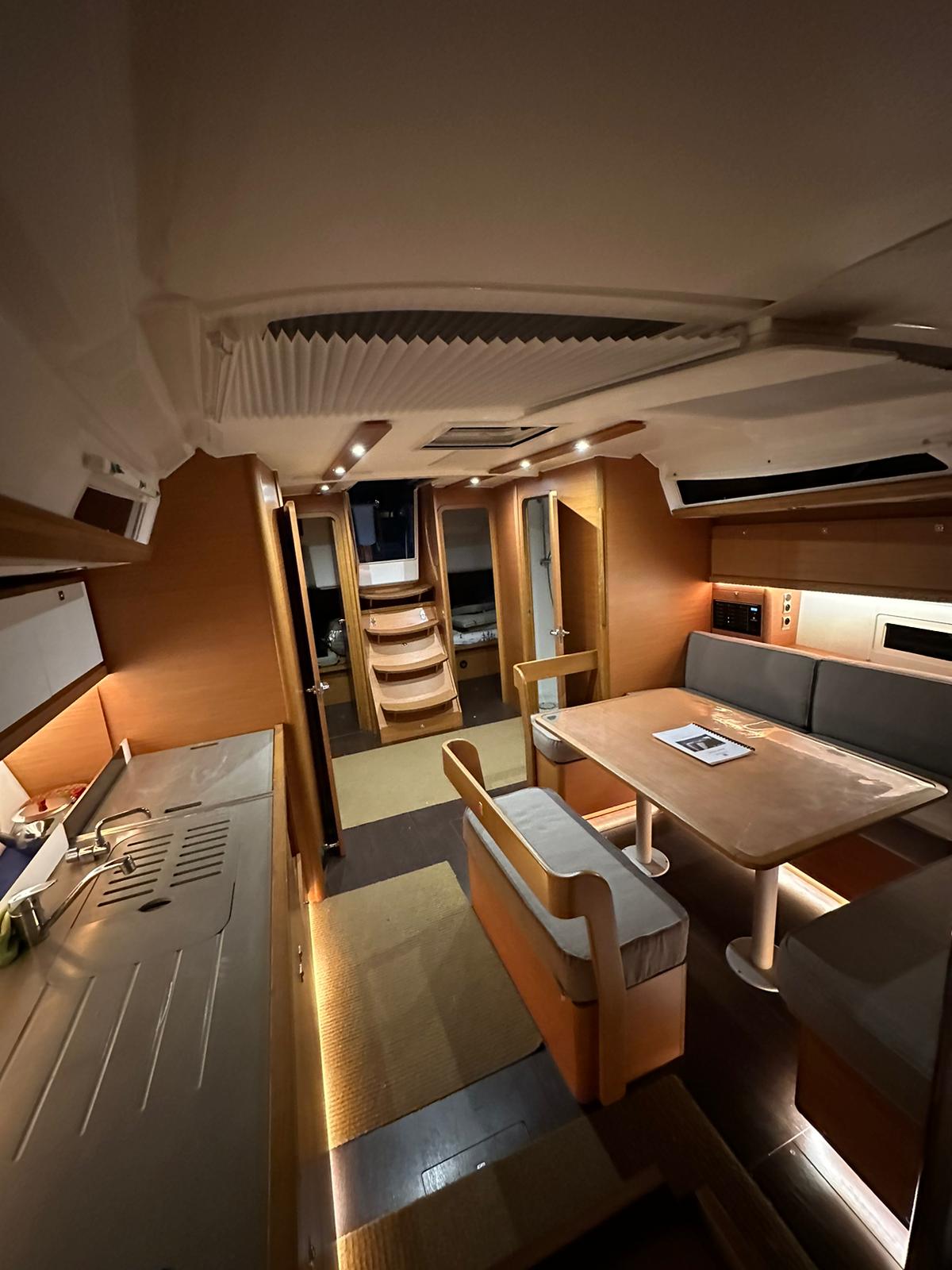 Dufour 430 GL — photo 7
