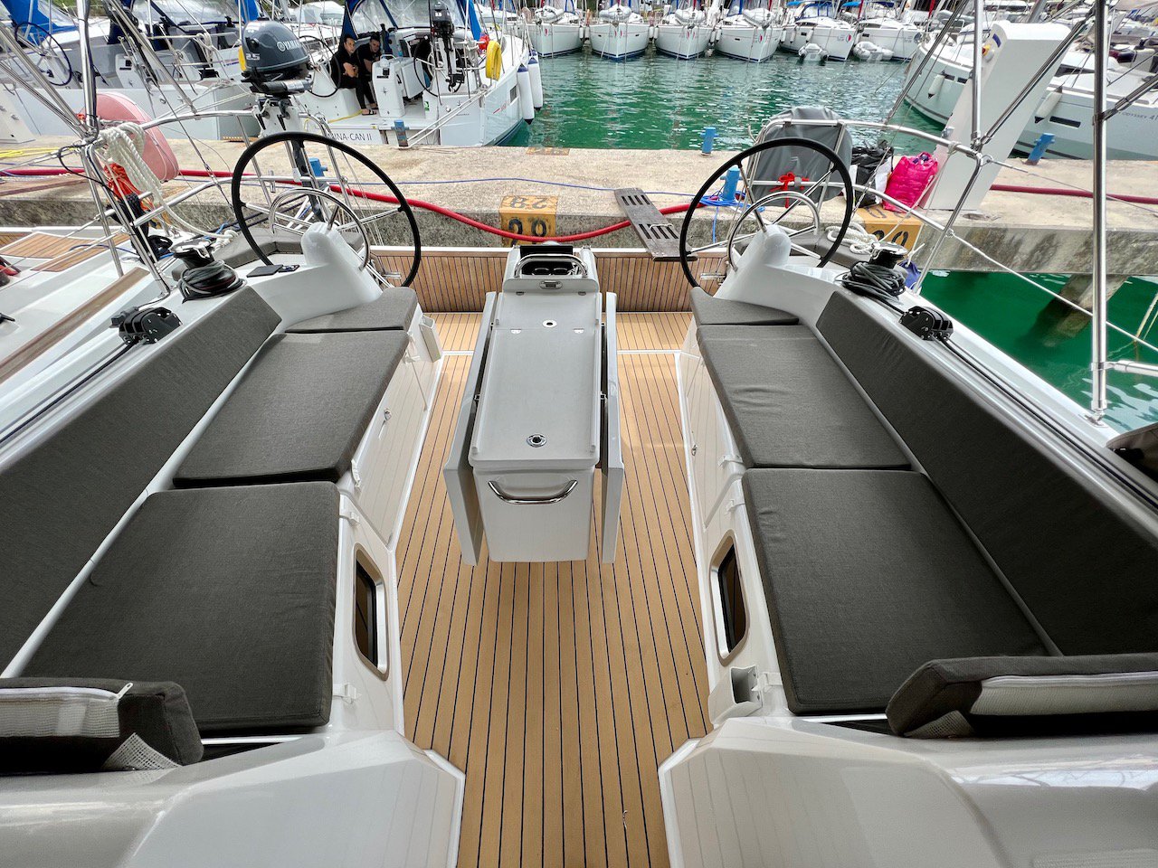 Sun Odyssey 410 - 3 cab. — photo 4