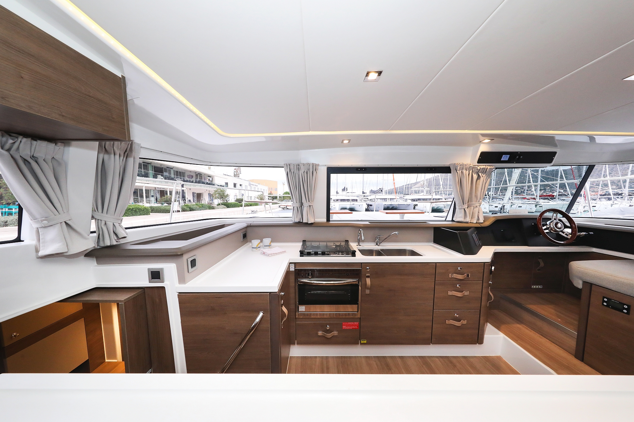 Bali 4.3 MY - 3 cab. — photo 18