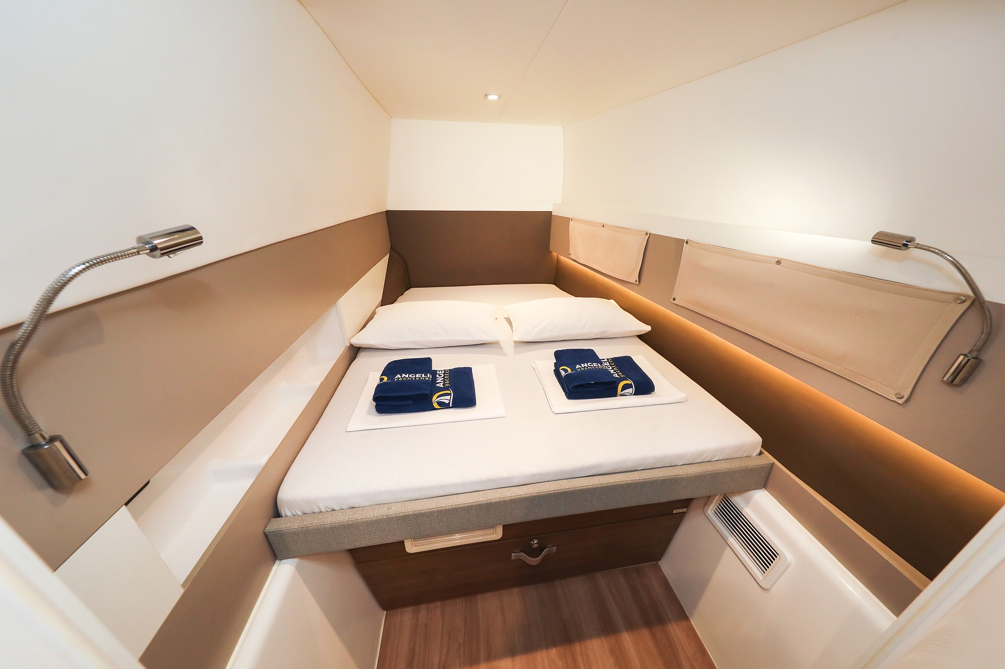 Bali 4.3 MY - 3 cab. — photo 28