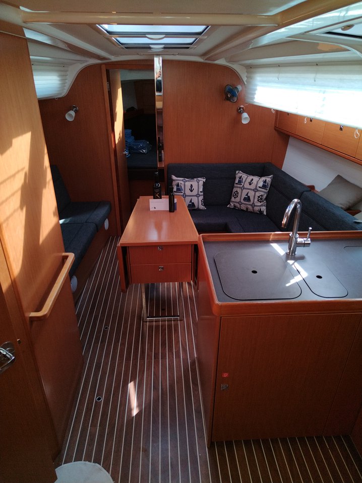 Bavaria Cruiser 37 - 3 cab. — photo 16