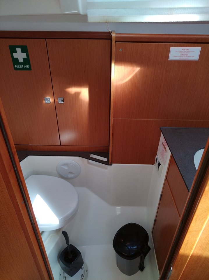 Bavaria Cruiser 37 - 3 cab. — photo 28