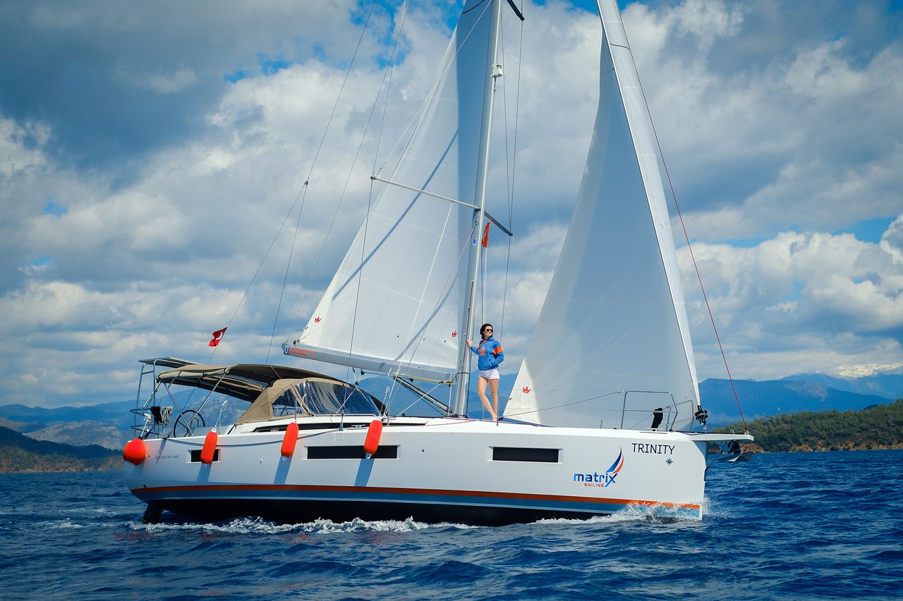 Sun Odyssey 440 - 4 cab. — photo 1