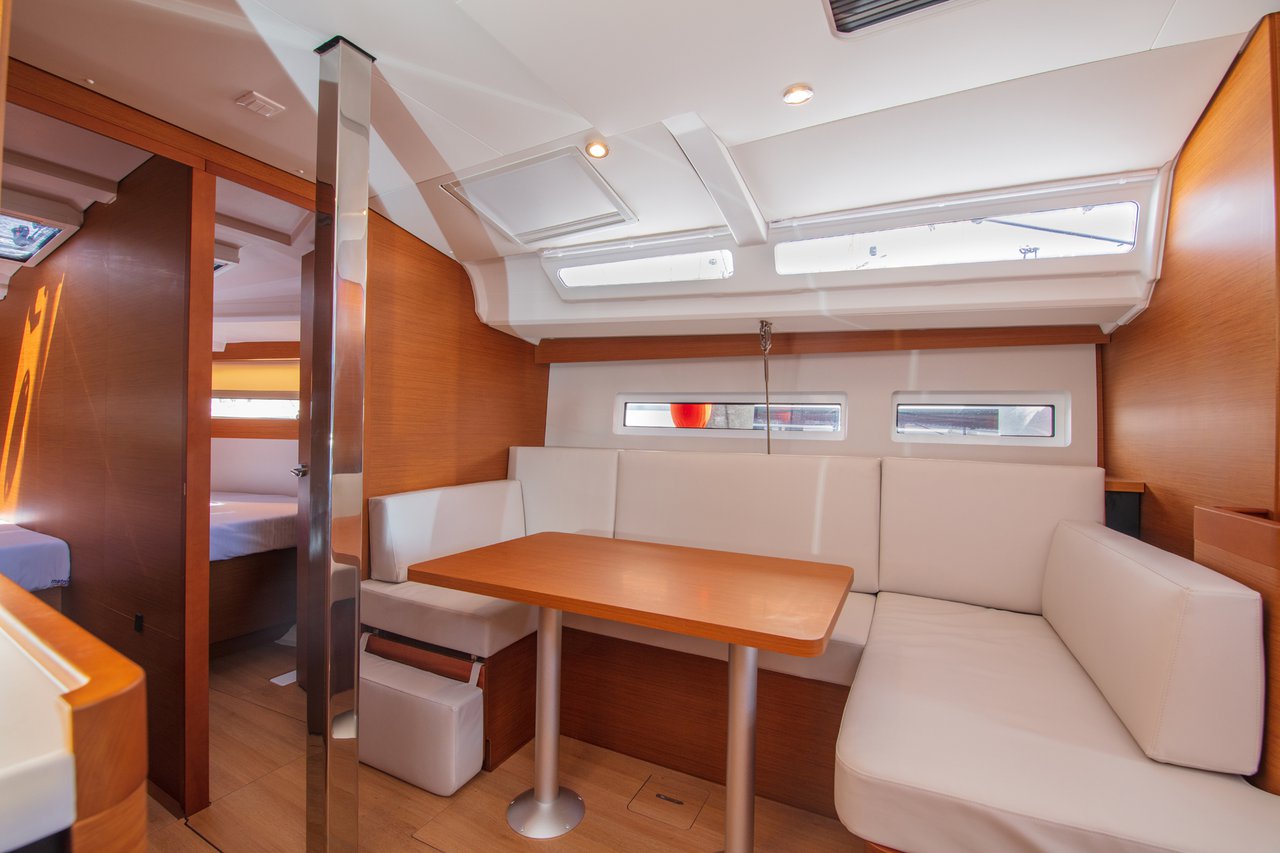 Sun Odyssey 440 - 4 cab. — photo 13