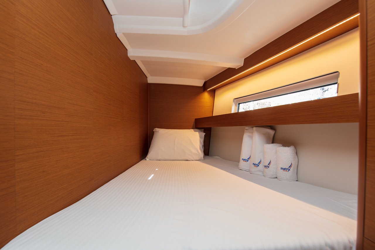 Sun Odyssey 440 - 4 cab. — photo 21