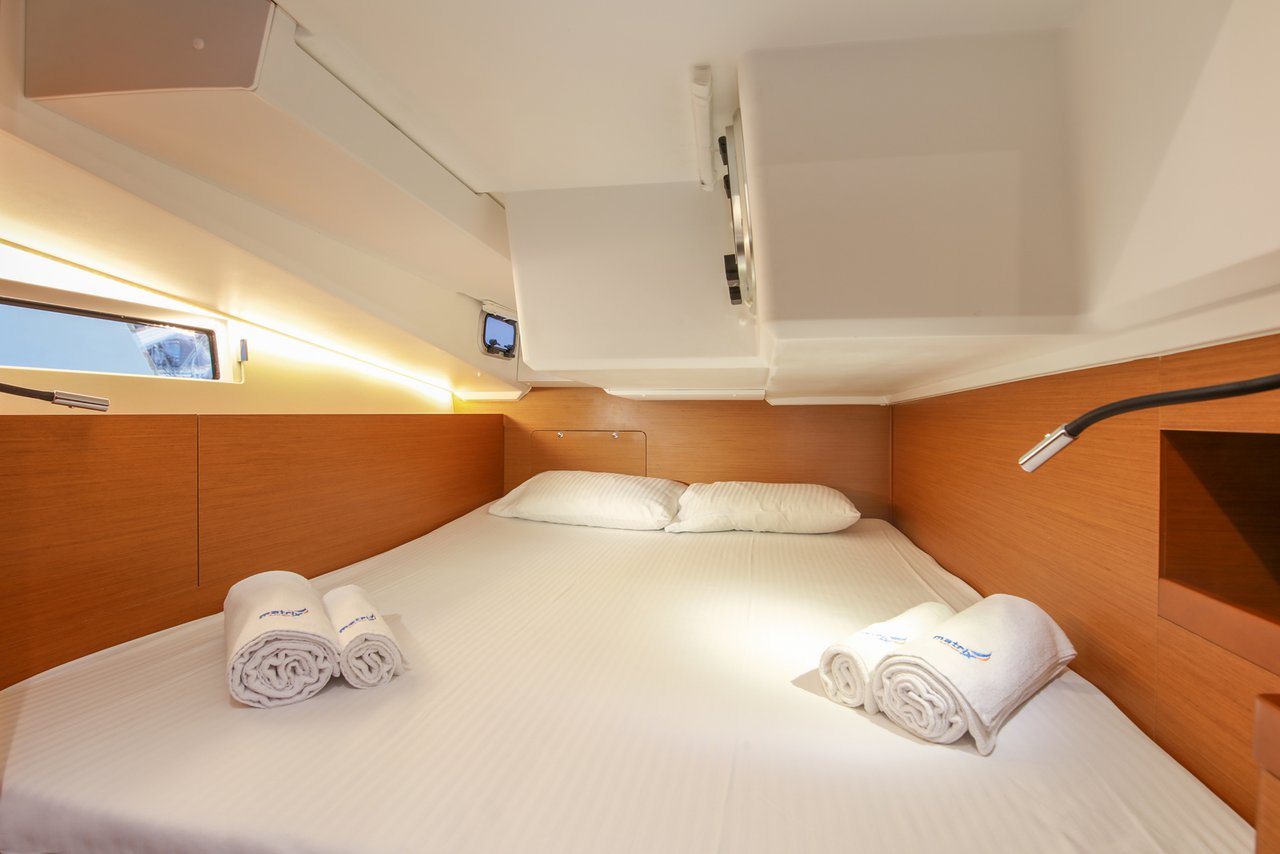 Sun Odyssey 490 - 5 + 1 cab. — photo 19