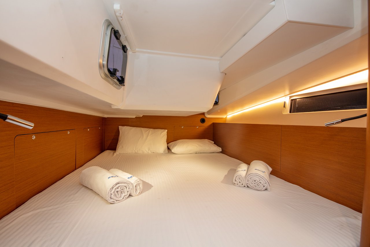 Sun Odyssey 490 - 5 + 1 cab. — photo 20