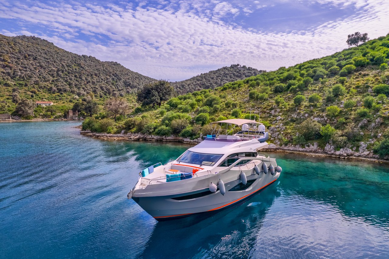 Numarine 62 Flybridge — photo 5