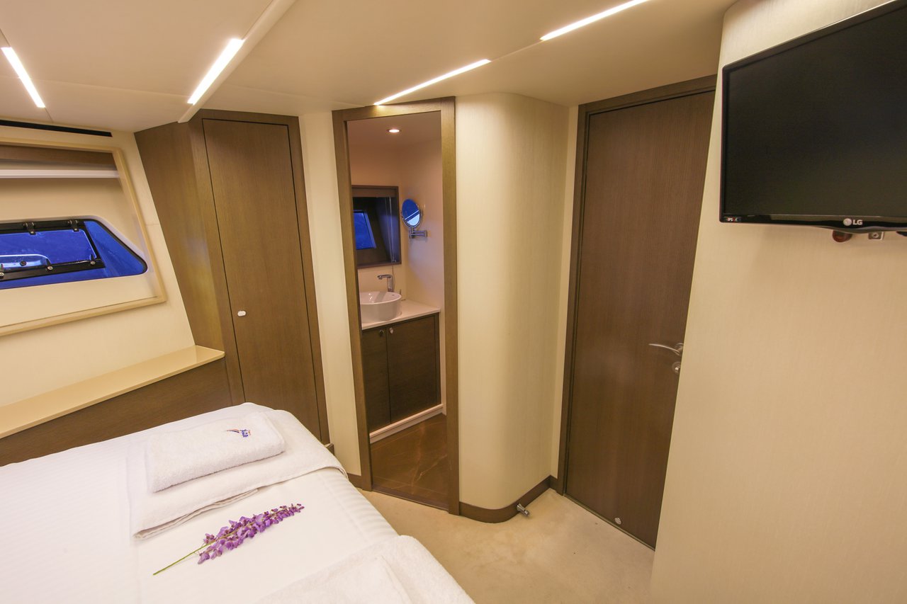Numarine 62 Flybridge — photo 27