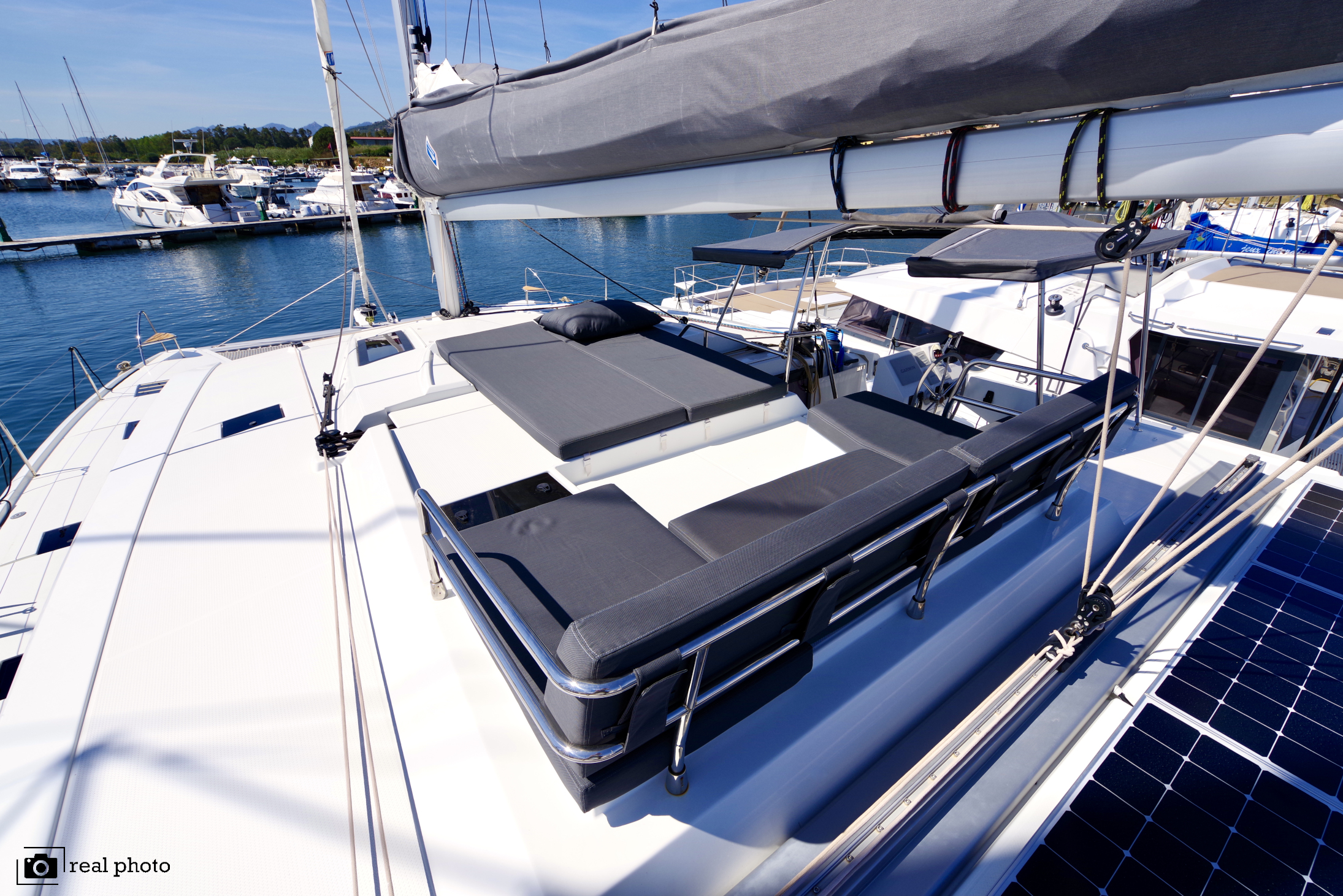 Fountaine Pajot Saona 47 Quintet - 5 + 1 cab. — photo 4