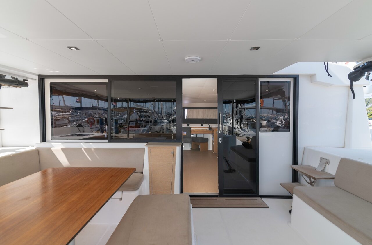 Dufour 48 Catamaran - 5 + 1 cab. — photo 23