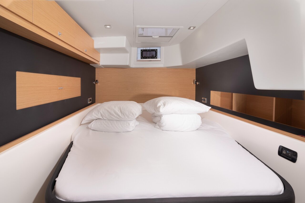 Dufour 48 Catamaran - 5 + 1 cab. — photo 27