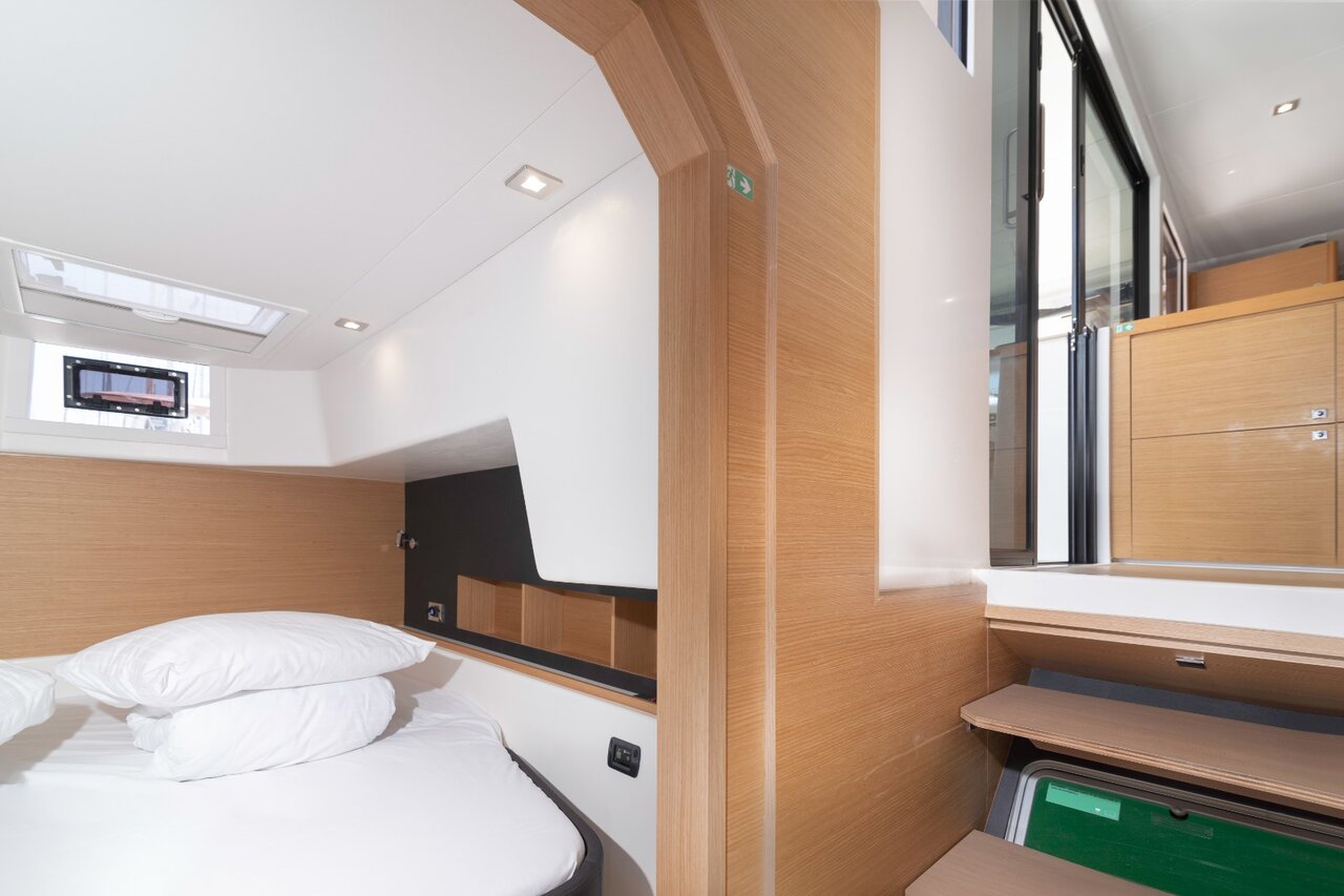 Dufour 48 Catamaran - 5 + 1 cab. — photo 29