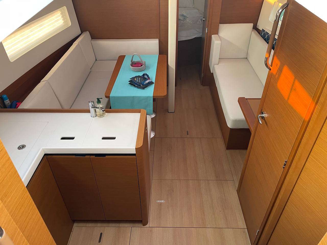 Sun Odyssey 380 - 3 cab. — photo 5