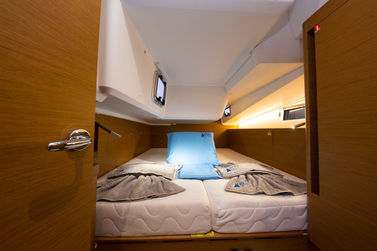 Sun Odyssey 490 - 4 + 1 cab. — photo 7