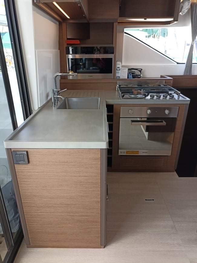Lagoon 50 - 6 + 2 cab. — photo 4