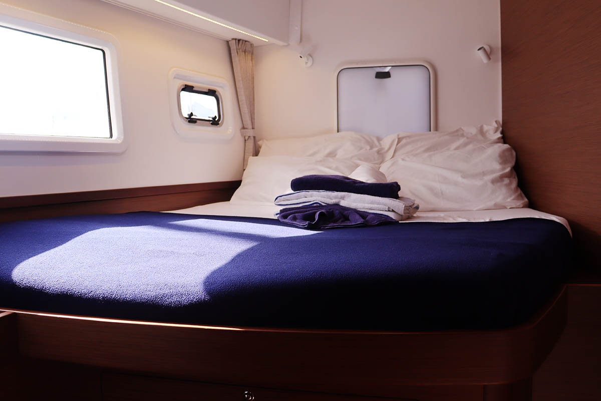 Lagoon 42 - 4 + 2 cab. — photo 17
