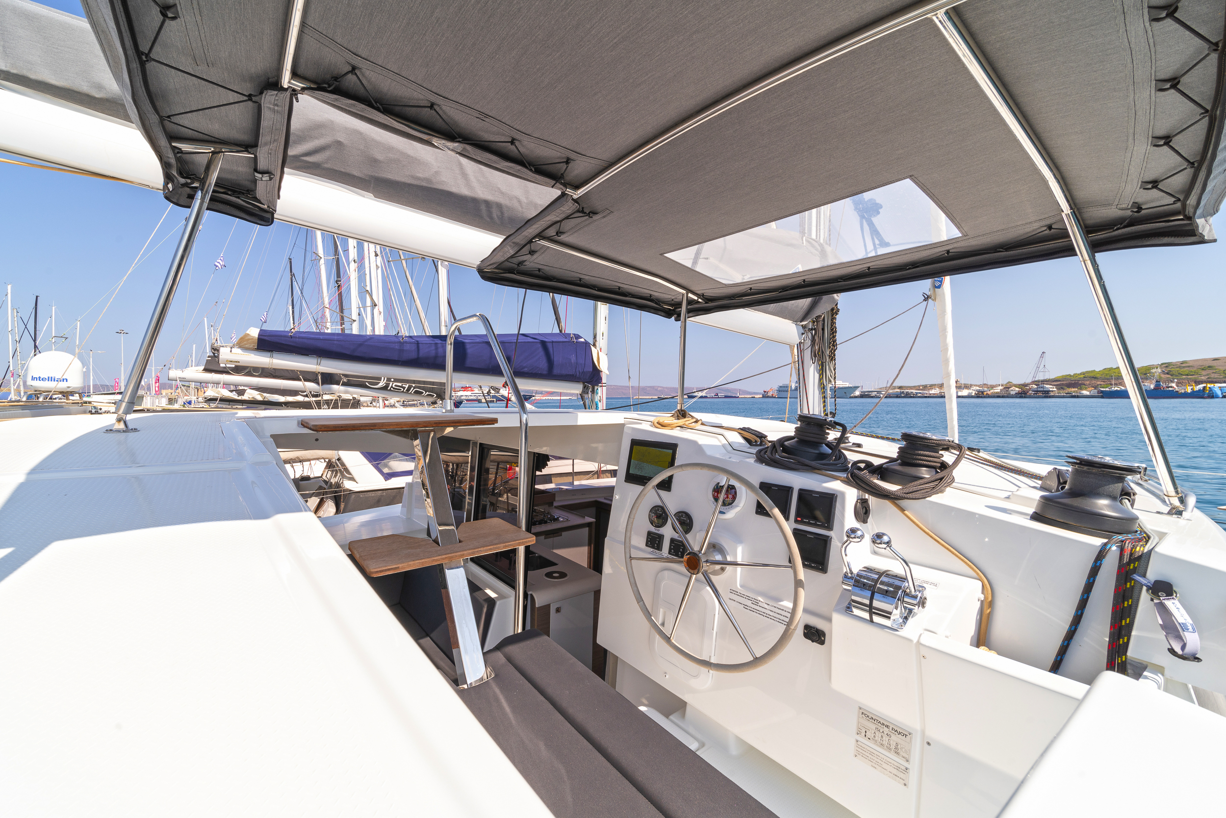 Fountaine Pajot Isla 40 - 4 + 1 cab. — photo 13