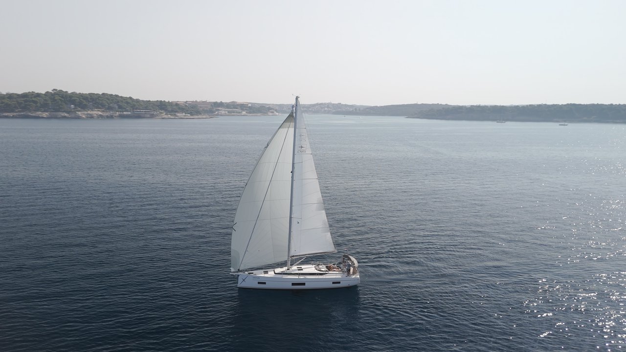 Bavaria C45 Style — photo 4
