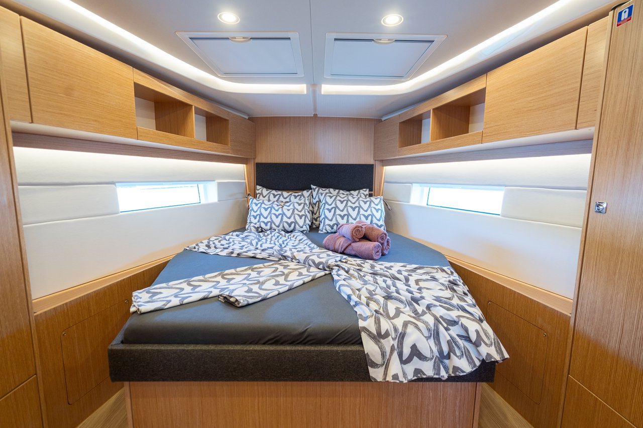 Bavaria C45 Style — photo 20