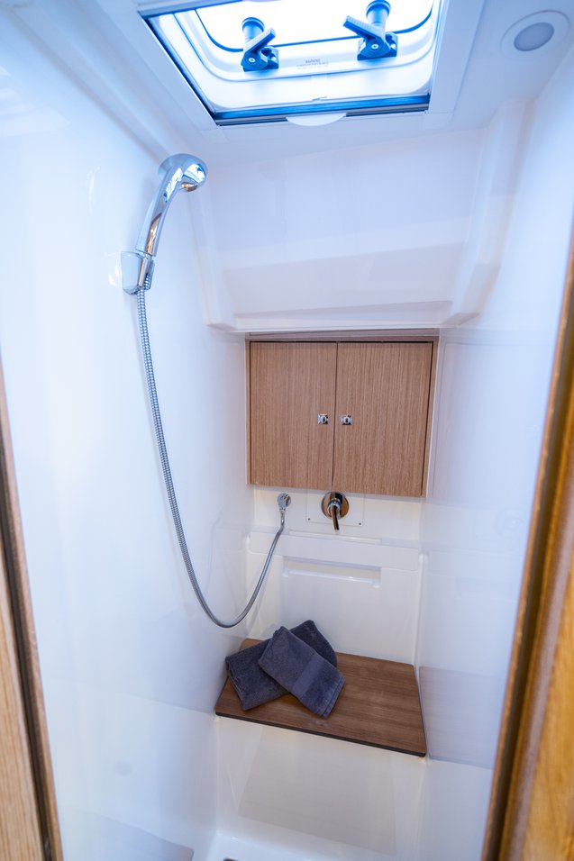 Bavaria C45 Style — photo 25