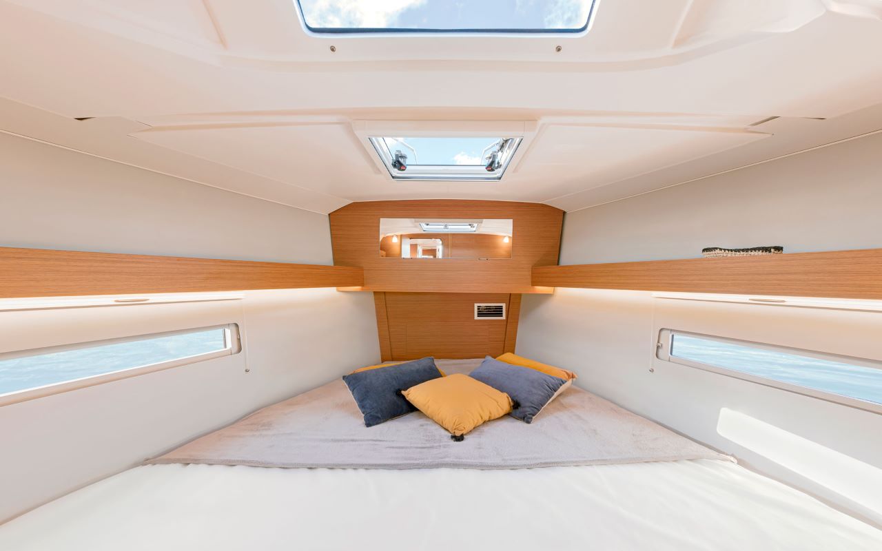 Dufour 390 GL — photo 12