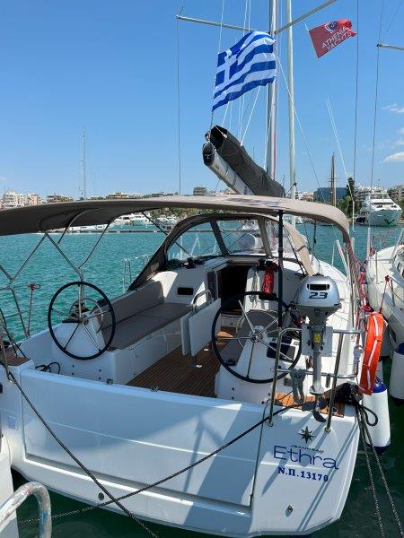 Sun Odyssey 380 - 3 cab. — photo 1