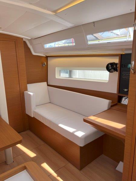Sun Odyssey 380 - 3 cab. — photo 5