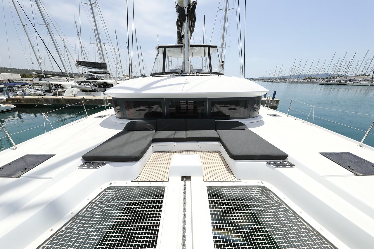 Lagoon 50 - 6 + 1 cab. — photo 4