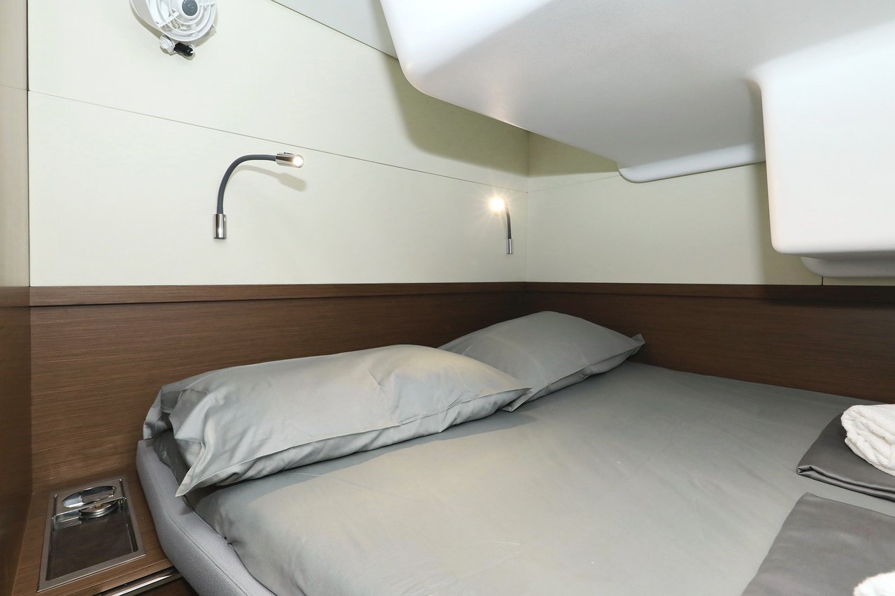 Lagoon 50 - 6 + 1 cab. — photo 20