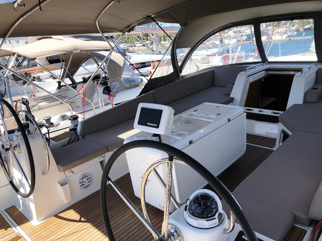 Jeanneau 54 - 5 + 1 cab. — photo 4