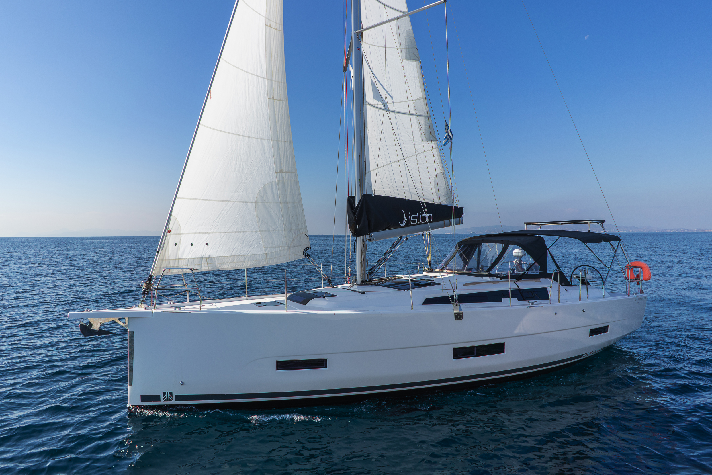 Dufour 390 GL — photo 11