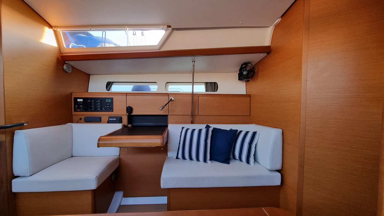 Sun Odyssey 449 — photo 7