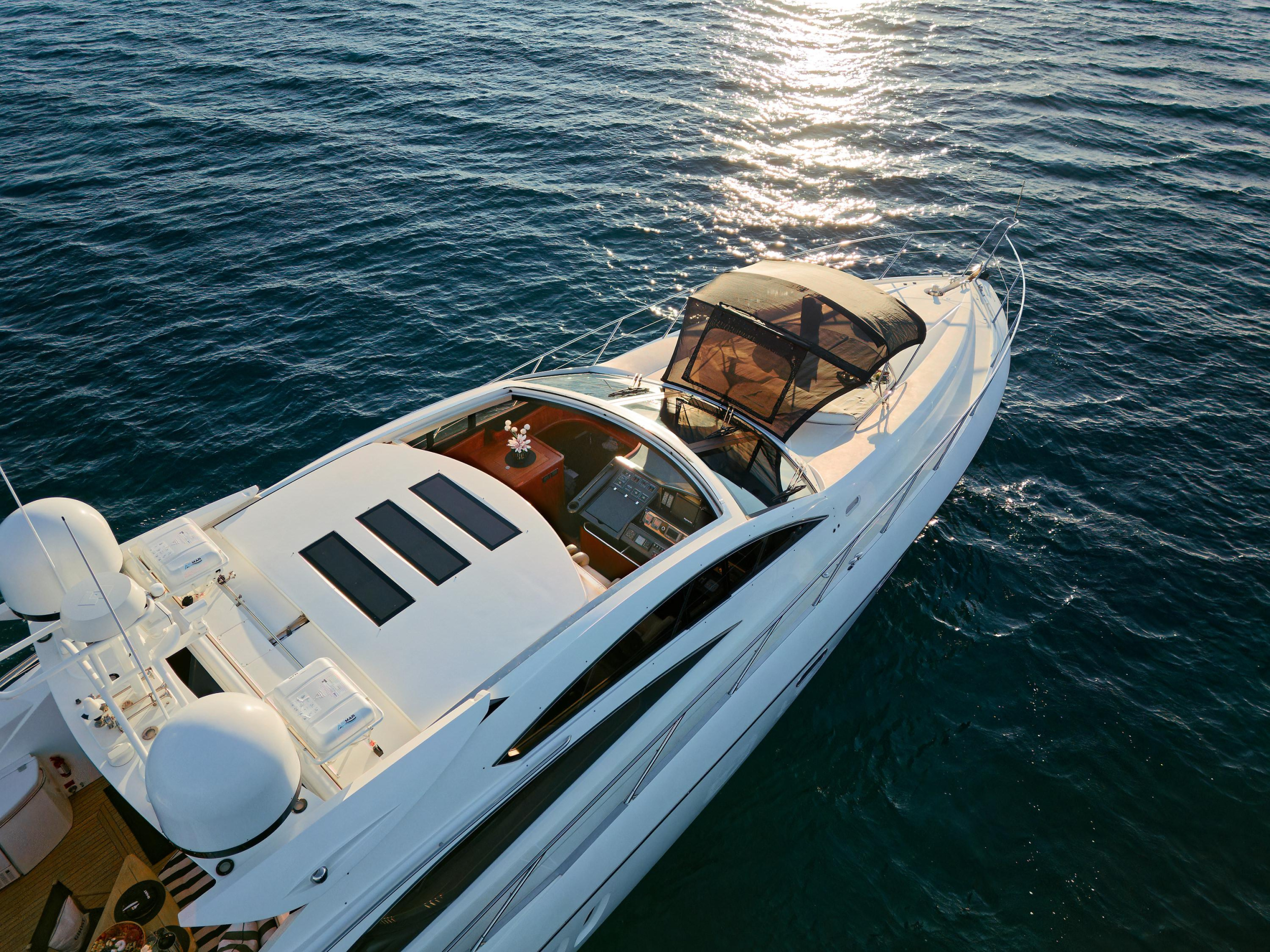 Sunseeker Predator 72 — photo 19
