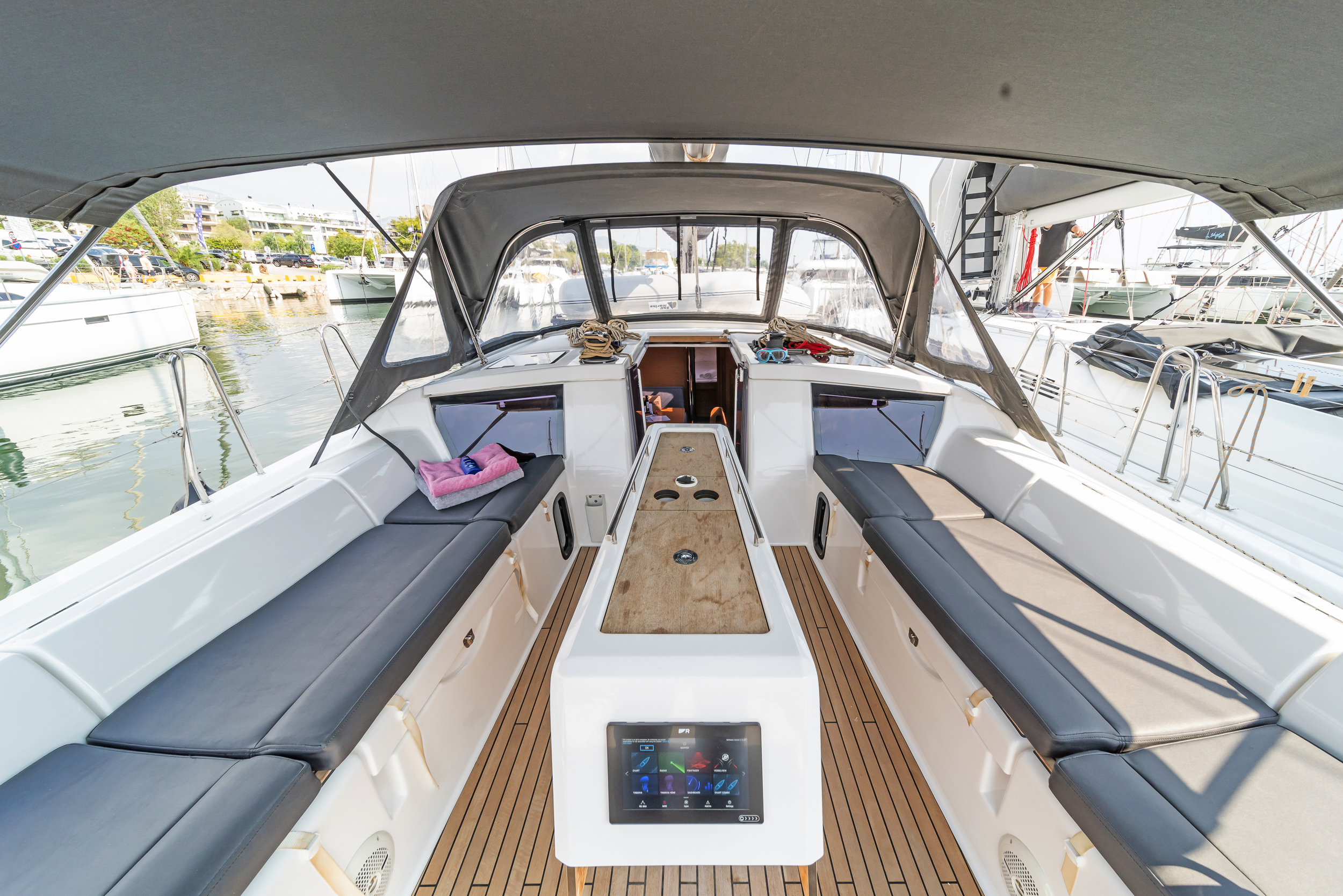 Dufour 430 — photo 14
