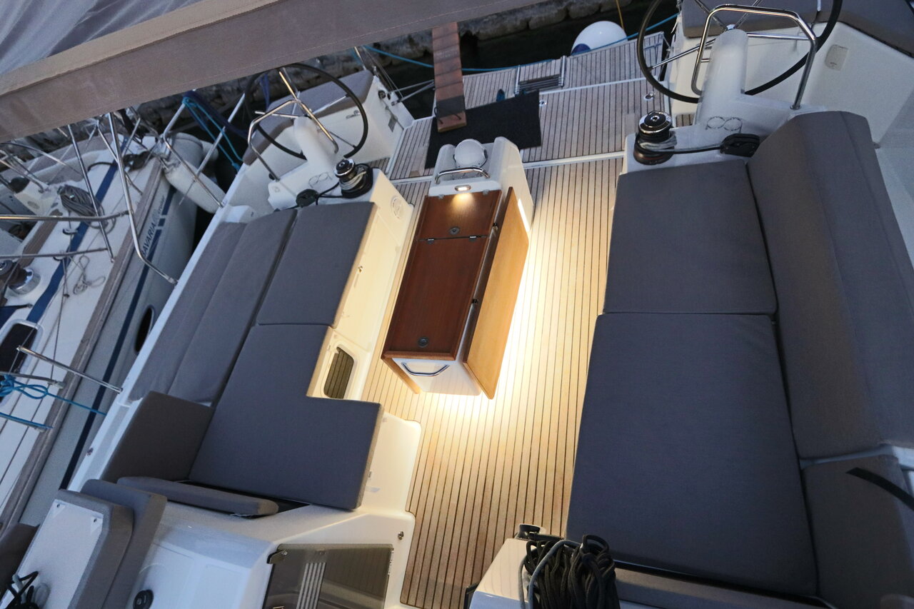 Sun Odyssey 490 - 5 + 1 cab. — photo 6