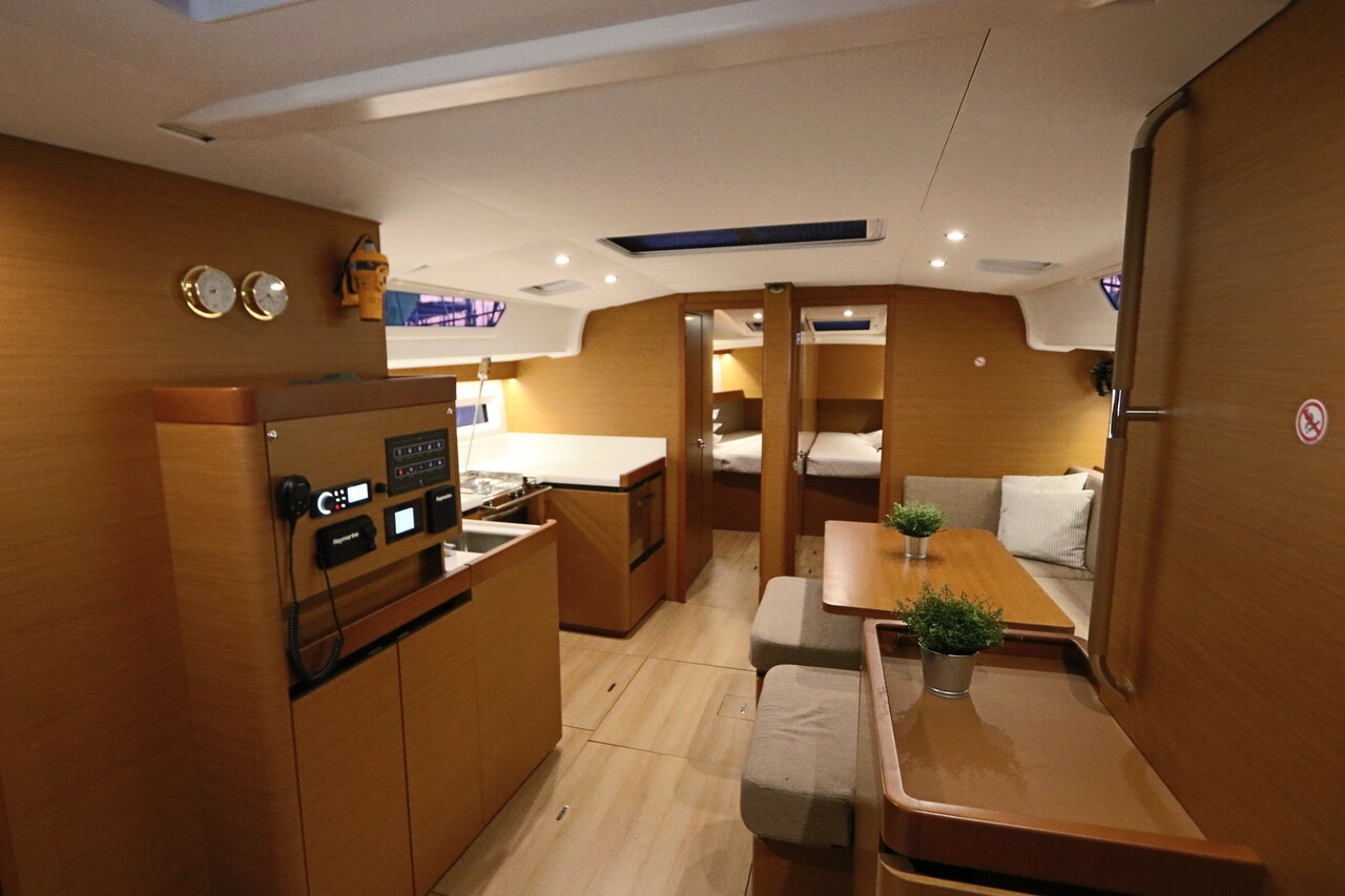 Sun Odyssey 490 - 5 + 1 cab. — photo 11