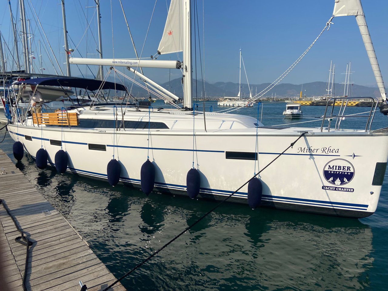 Bavaria Cruiser 41 - 3 cab. — photo 1