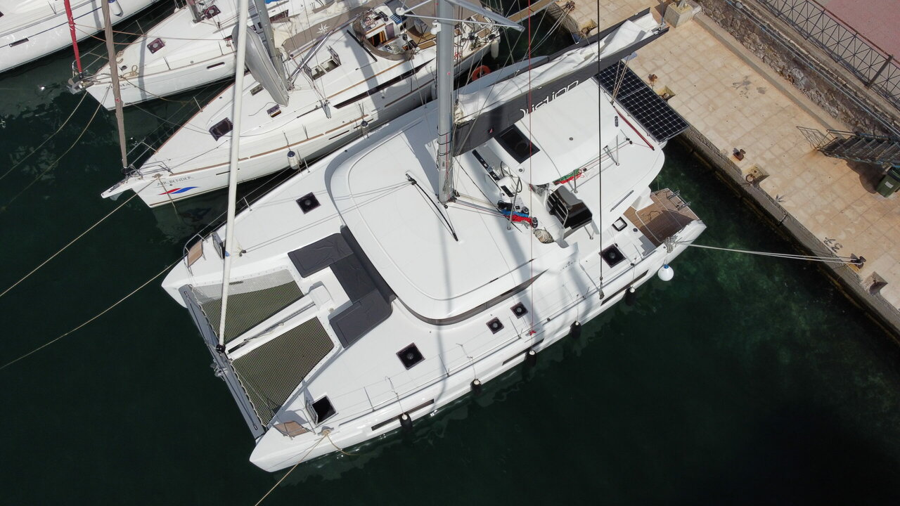 Lagoon 46 - 4 + 2 cab. — photo 3
