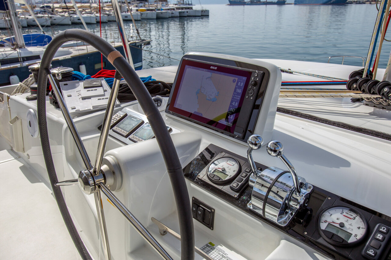 Lagoon 46 - 4 + 2 cab. — photo 10