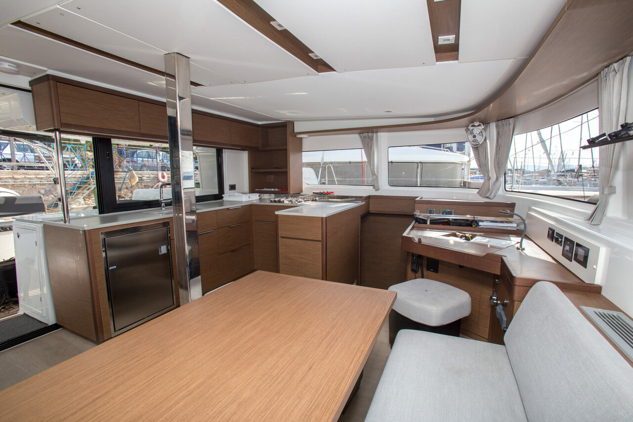 Lagoon 46 - 4 + 2 cab. — photo 13