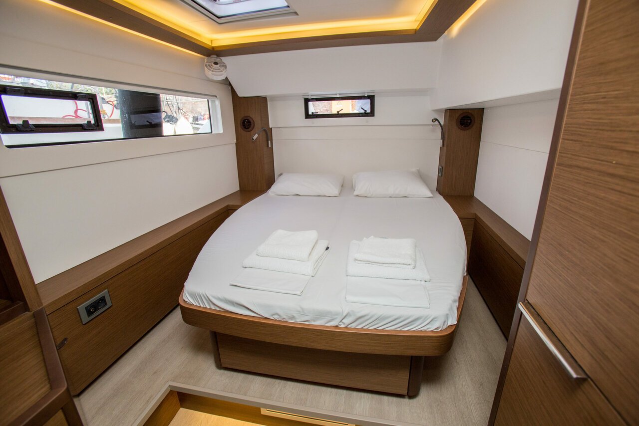 Lagoon 46 - 4 + 2 cab. — photo 16