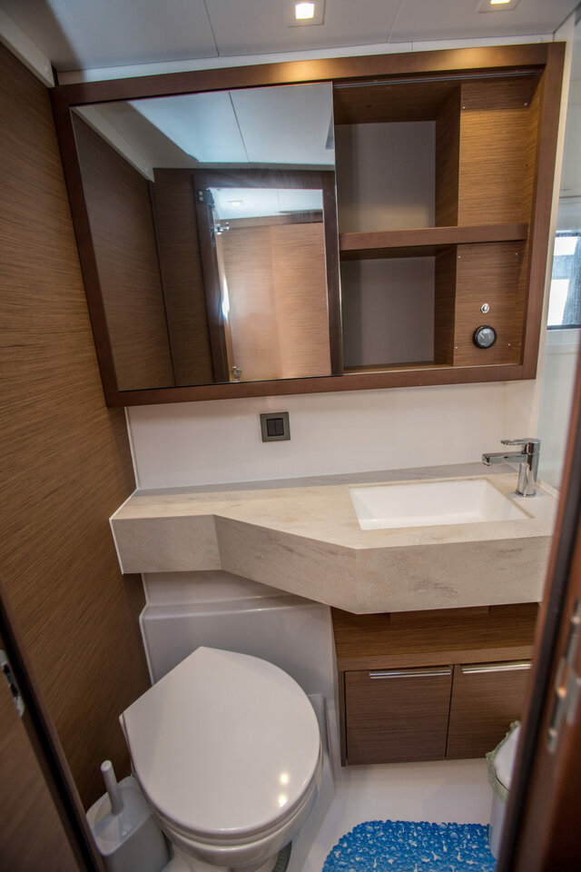 Lagoon 46 - 4 + 2 cab. — photo 19