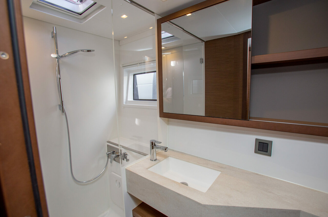 Lagoon 46 - 4 + 2 cab. — photo 20