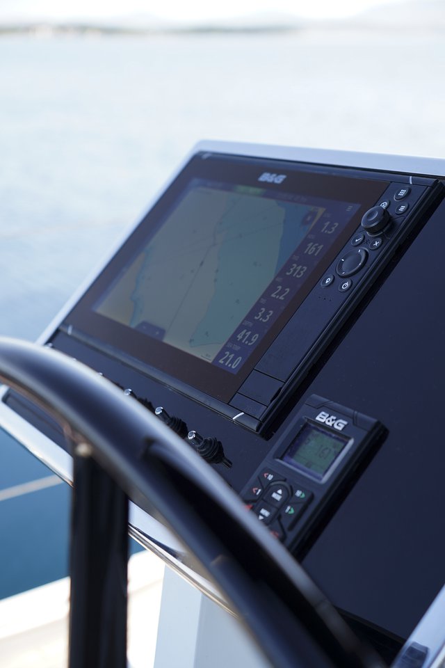 Oceanis Yacht 62 - 3 + 1 — photo 5