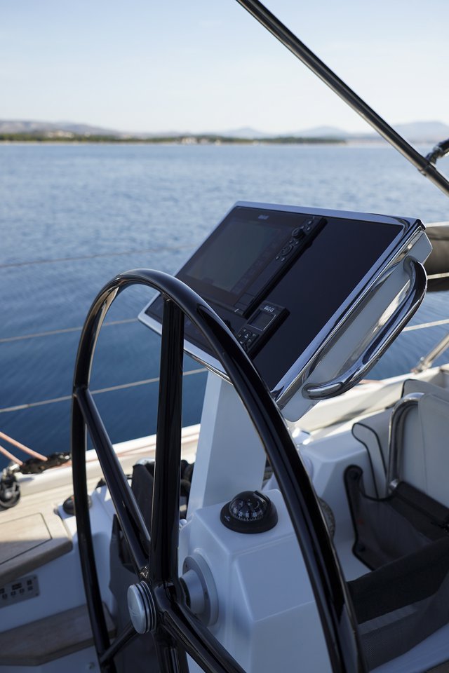 Oceanis Yacht 62 - 3 + 1 — photo 6
