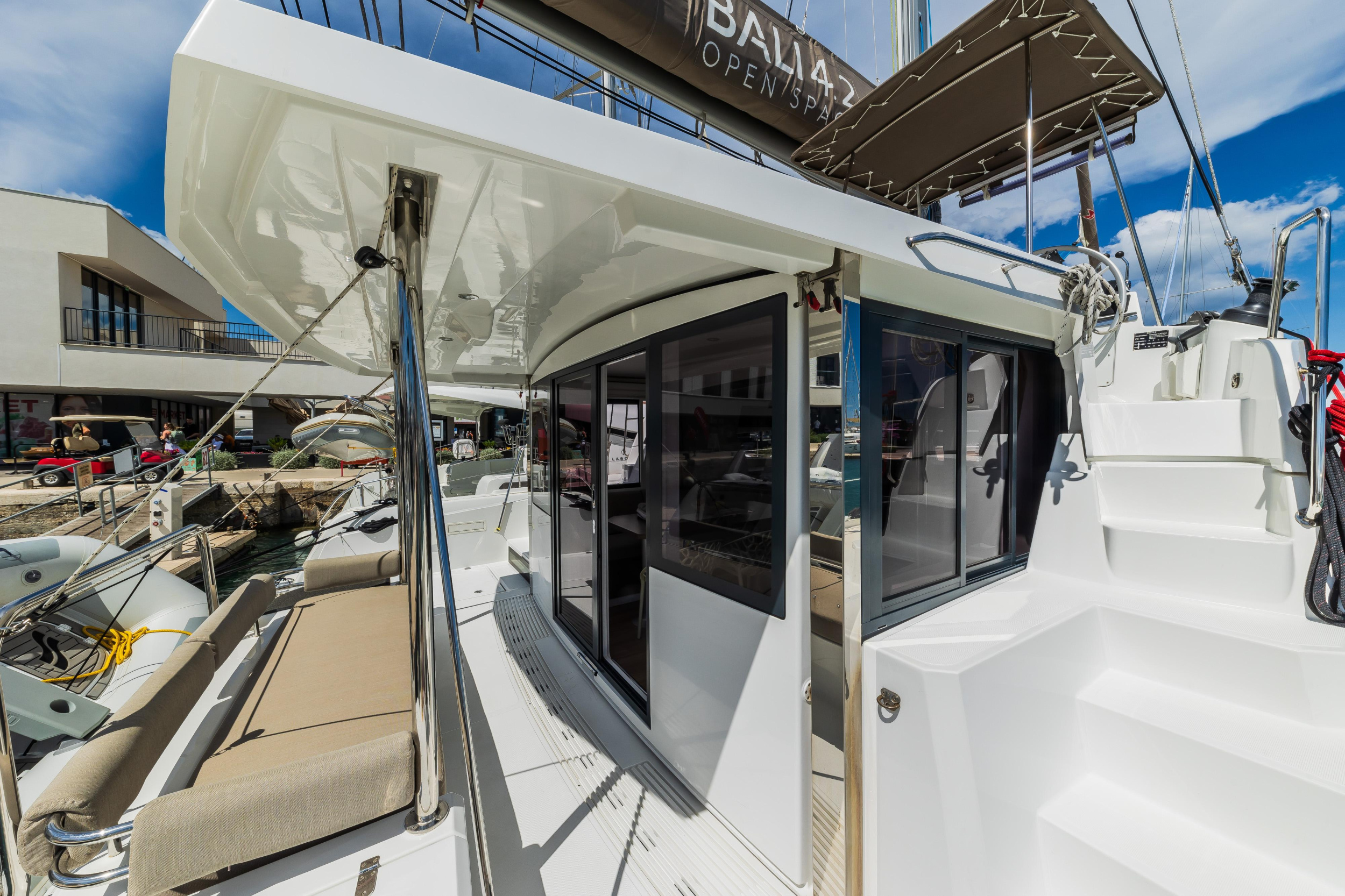 Bali 4.2 - 4 + 1 cab. — photo 4